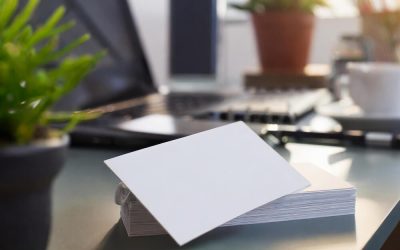 Druk wizytówek – jaki papier i wykończenie wybrać?