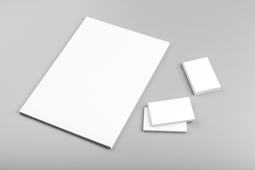 Papier firmowy jako element wizerunku marki – jak to działa?