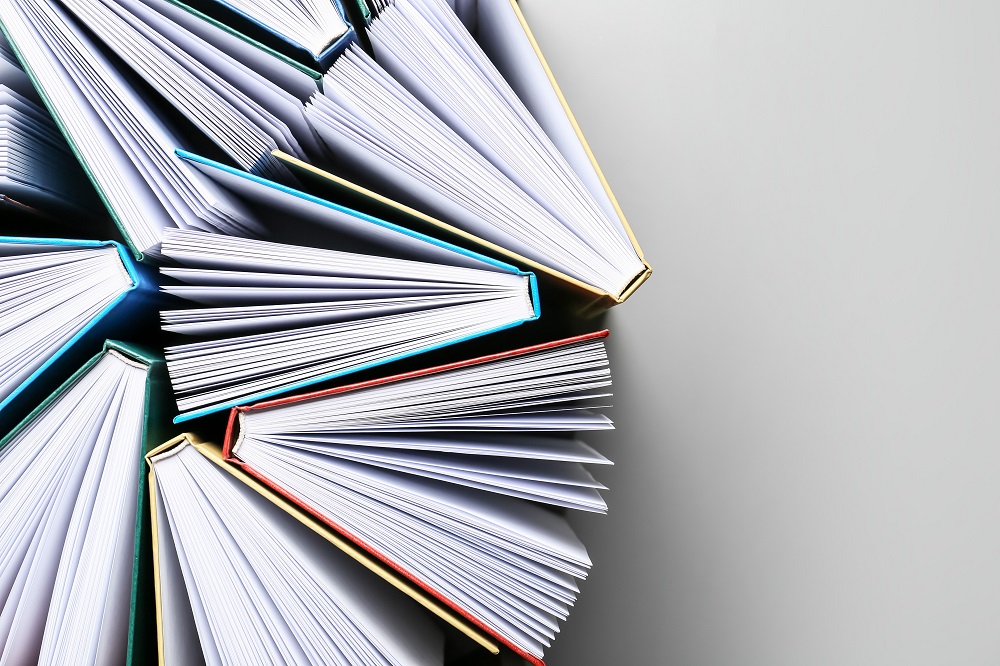 Jak oszczędzać na druku książek bez utraty jakości?