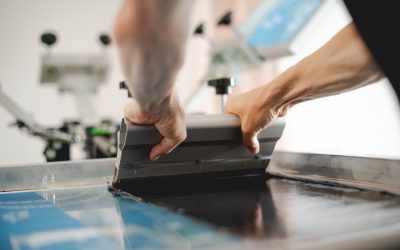 Druk naklejek: kiedy, jak i dlaczego warto?