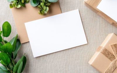 Papier prezentowy z własnym nadrukiem – czy warto?